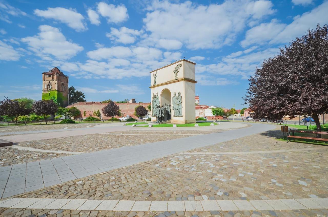 Hera'S Garden Arad Exterior photo